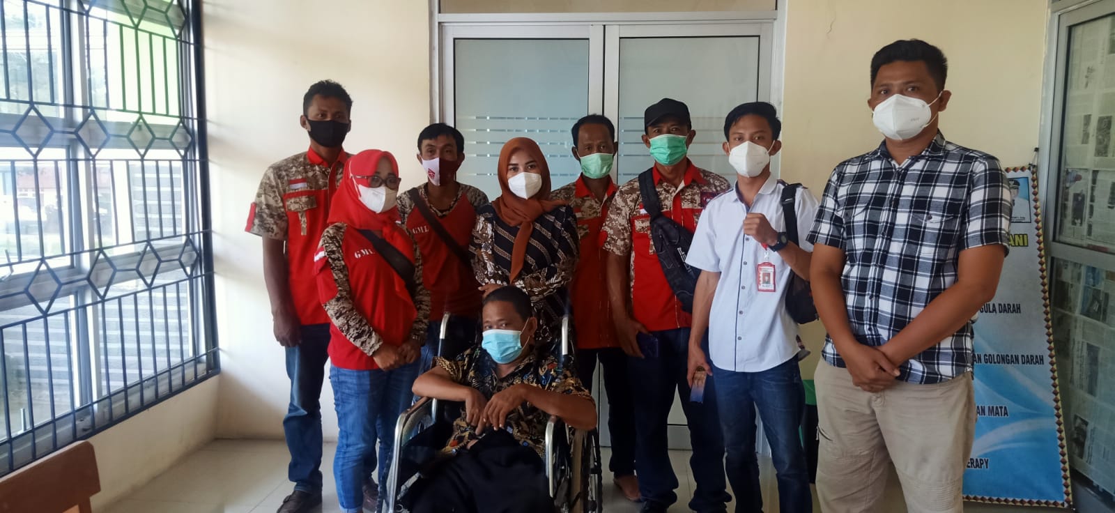 Ormas GML bersama DPC Kommari Tanggamus Bersinergi Bantu Pengobatan Penderita Struk Lumpuh