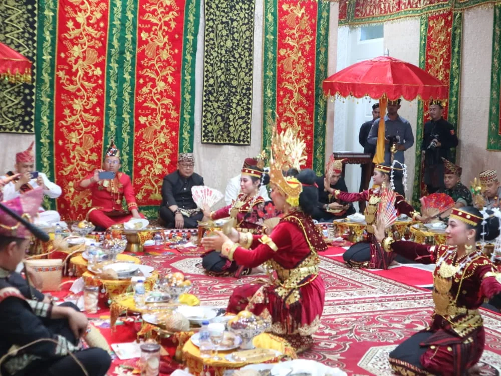 Musyawarah Agung Pemkab Lampung Barat Dan Empat Kerajaan Paksi Pak Sekala Beghak